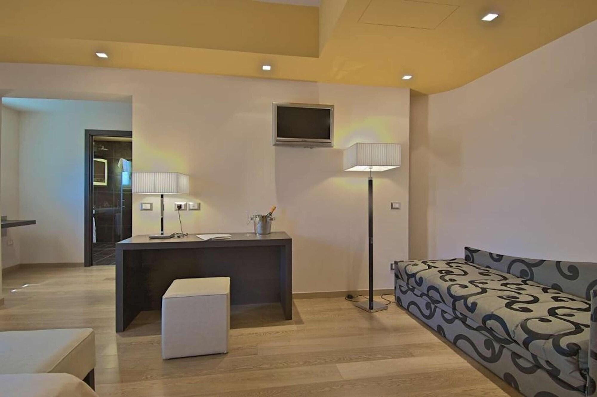 Zen Hotel Versilia Marina di Pietrasanta Exterior foto