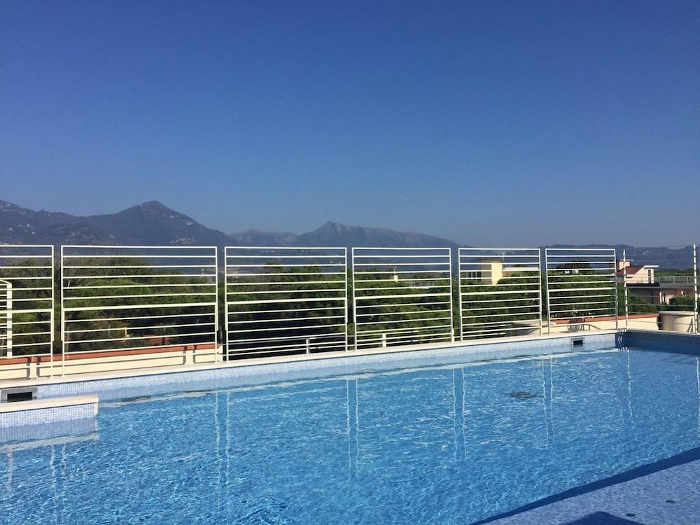 Zen Hotel Versilia Marina di Pietrasanta Exterior foto