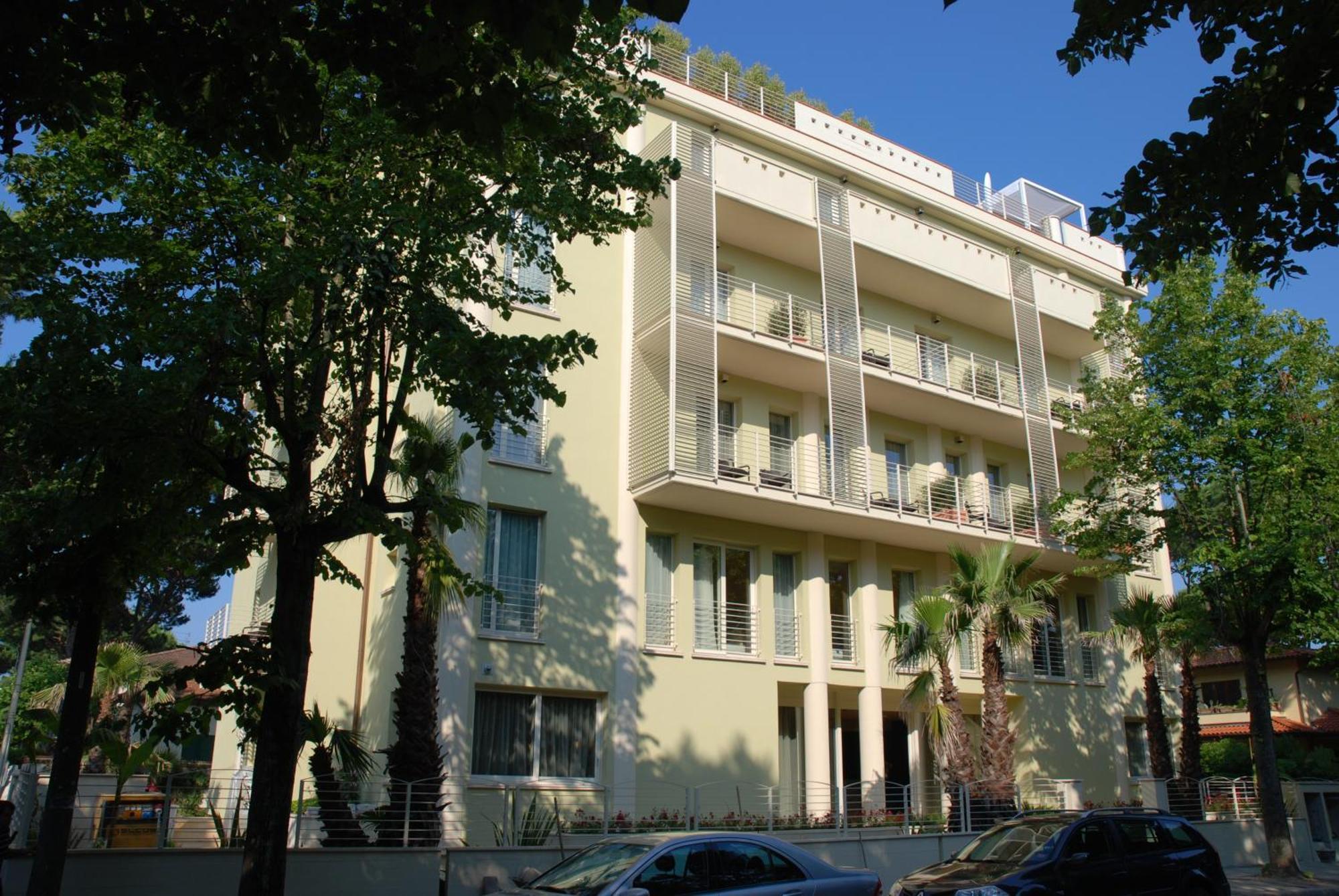 Zen Hotel Versilia Marina di Pietrasanta Exterior foto